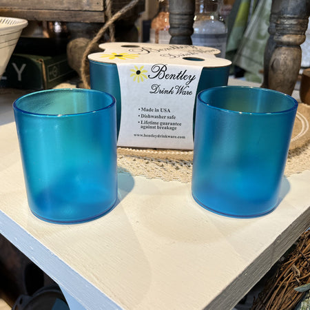 Bentley drinkware tumblers in turquoise.