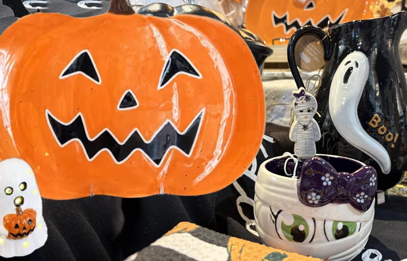 Kitchen store Halloween table selections.