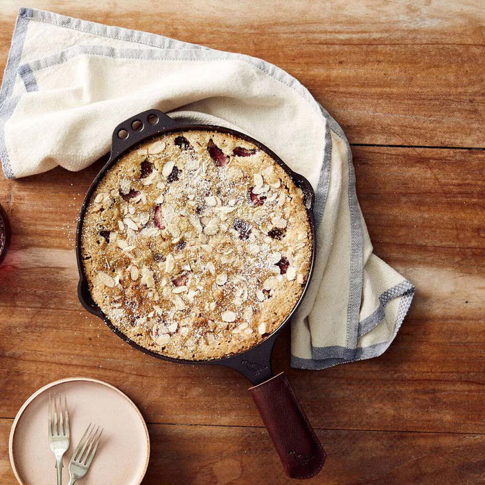 Smithey Cast Iron No. 10 Traditional Skillet